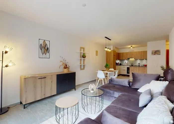 With Sauna And Mountain View *