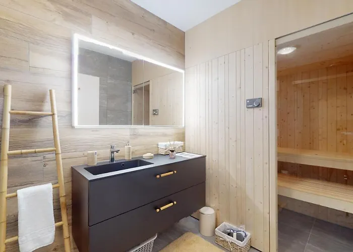 With Sauna And Mountain View *