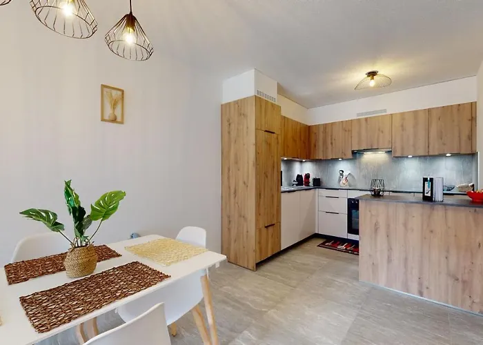 With Sauna And Mountain View Apartament