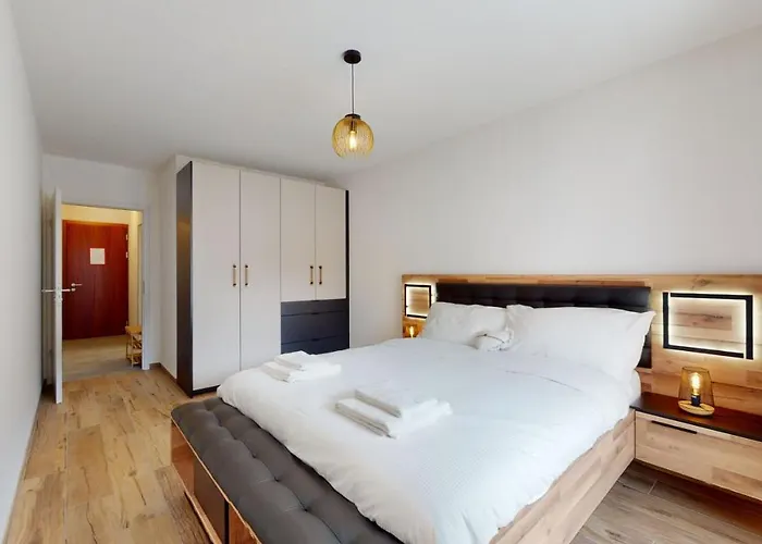 With Sauna And Mountain View 洛伊克巴德