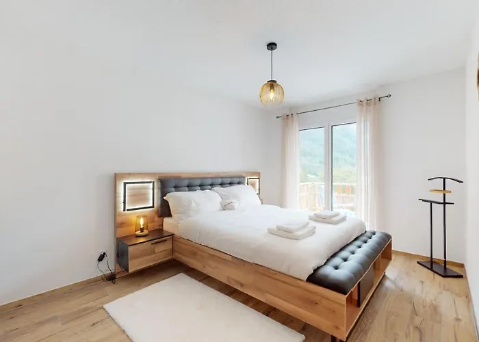 With Sauna And Mountain View *