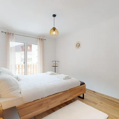 With Sauna And Mountain View شقة