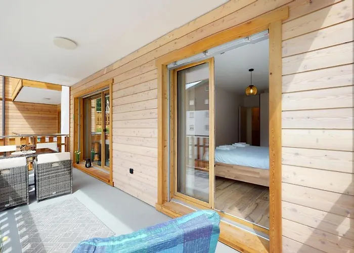 With Sauna And Mountain View *