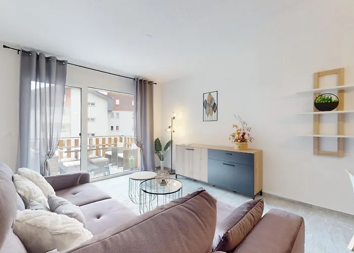 With Sauna And Mountain View *